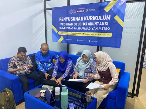 Program Vokasi UM Metro Gelar Penyusunan Kurikulum D3 Akuntansi Berbasis Kebutuhan Industri dan Kebijakan Diktisaintek Berdampak