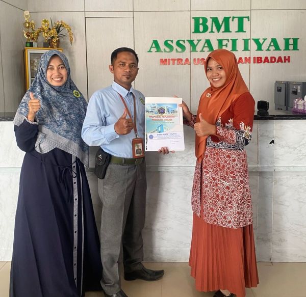 Memperkuat Sinergi Dunia Pendidikan dan Keuangan Syariah, Program Vokasi UM Metro melakukan kunjungan ke BMT Assyafi’iyah dan BPR Tata Artha Swadaya Kotagajah