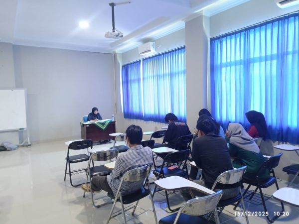 Mahasiswa Program Vokasi UM Metro Ikuti Hari Pertama UAS Semester Ganjil TA 2025/2026