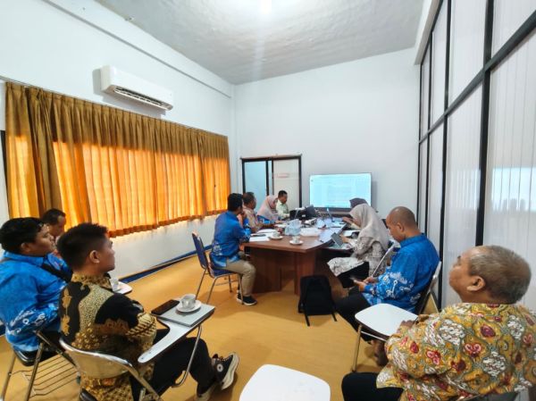 Menjaga Mutu, Menguatkan Kinerja: Program Vokasi UM Metro Gelar Rapat Evaluasi Bulanan